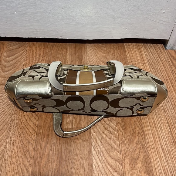 Authentic Coach Shoulder Bag Tan Color - Picture 6 of 7